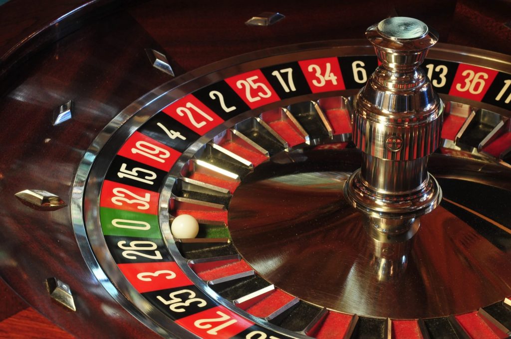 Play roulette online